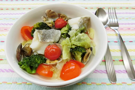 旬の白身魚と野菜のイタリアン蒸し