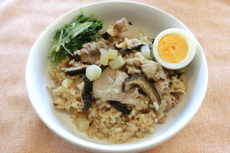 魯肉飯(ルーローハン)風ご飯