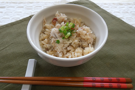 いわしと梅の炊き込みご飯