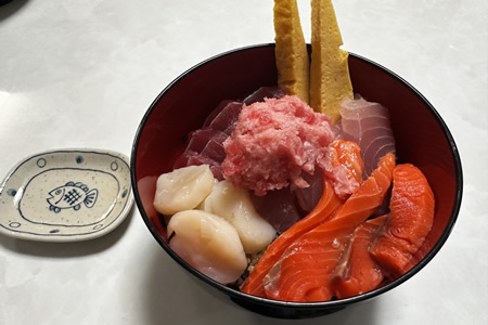 海鮮丼